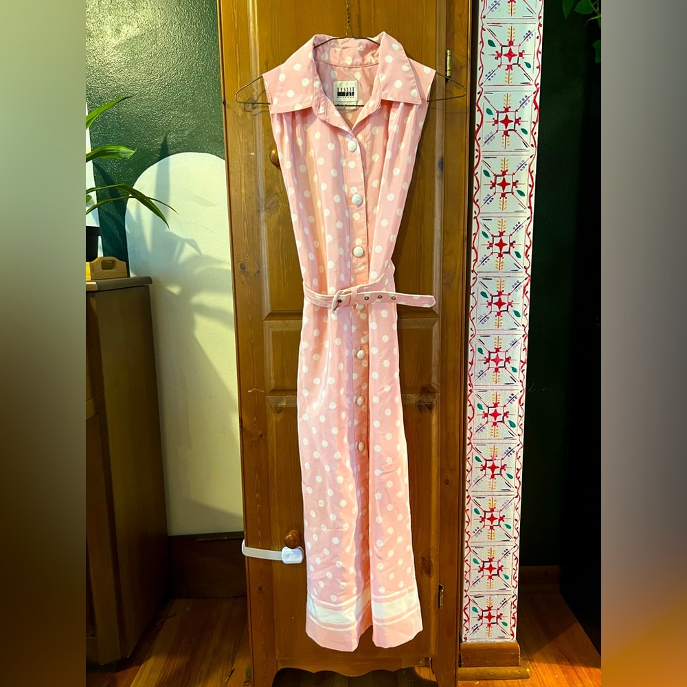 Vintage Sleeveless 1980’s Dress